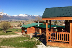 Wilderness Spirit Cabins - in Corvallis MT